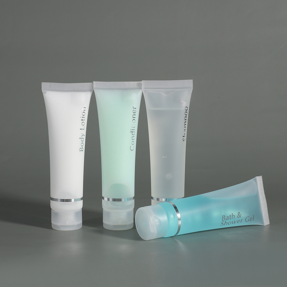 OEM High Quality Hotel Amenities Set Wholesale Amenity Kit Hotel Supplies