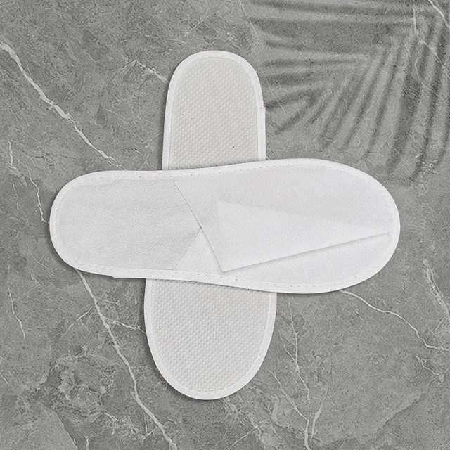Spot Wholesale Non-woven Closed-toe Slipper with High Quality EVA Sole