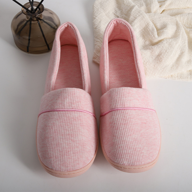 Luxury Personalized Coral Fleece Closed Toe Waffle Sole Snow Lodge Slippers for Hotel And Resort Supplies