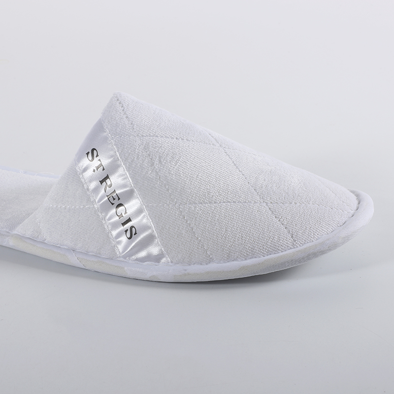 Premium Quilted Plush Embroidered EVA Sole Disposable Hotel Slippers for Economical Wholesale Supplies