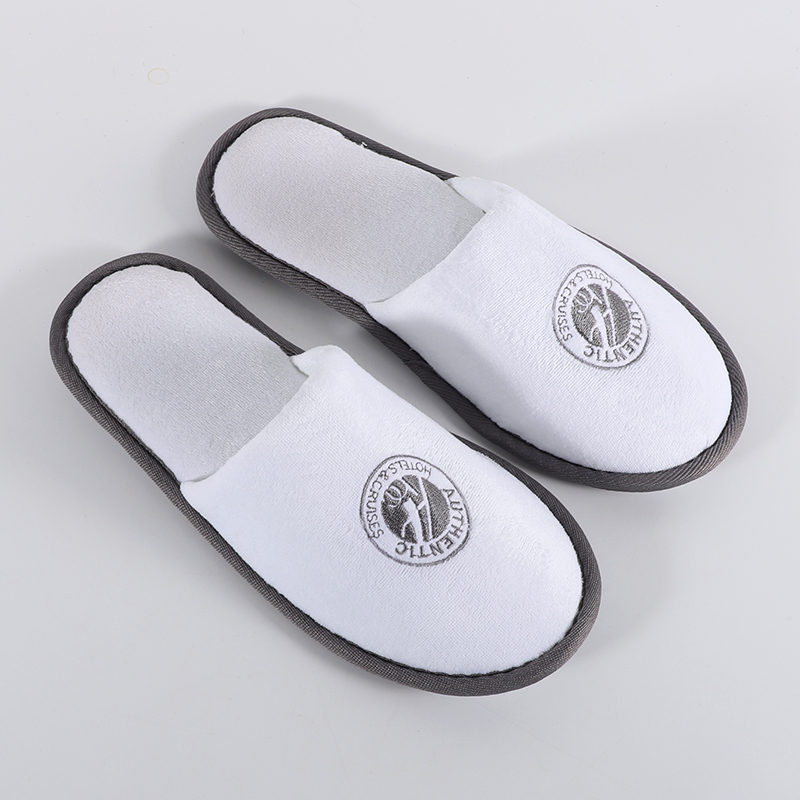 Premium Custom Logo Cut Resistant Flannel Disposable Hotel Slippers for Bulk Hotel And Spa Supplies