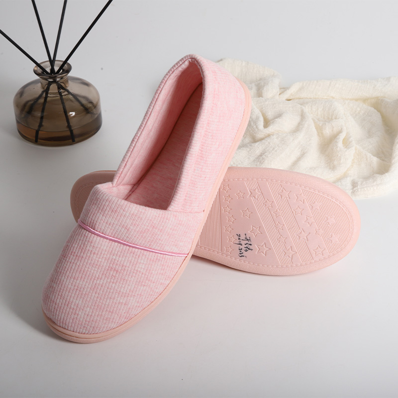 Luxury Personalized Coral Fleece Closed Toe Waffle Sole Snow Lodge Slippers for Hotel And Resort Supplies
