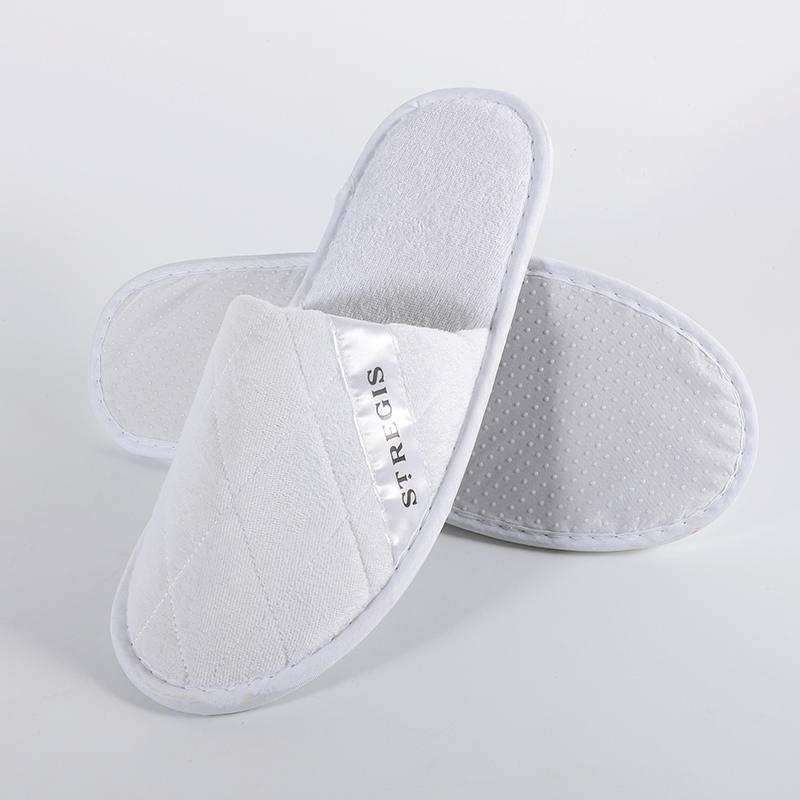Premium Quilted Plush Embroidered EVA Sole Disposable Hotel Slippers for Economical Wholesale Supplies